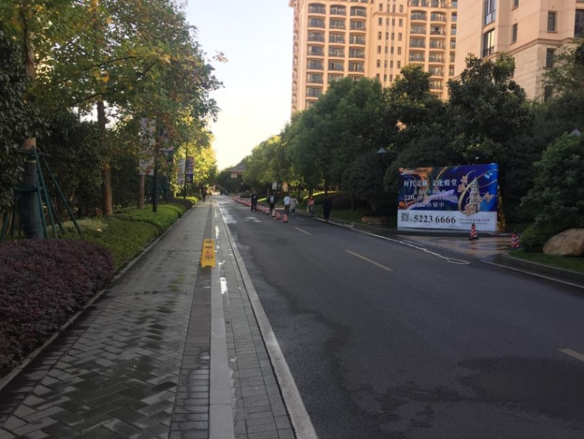 上海市闵行区上海星河湾花园10栋26F 