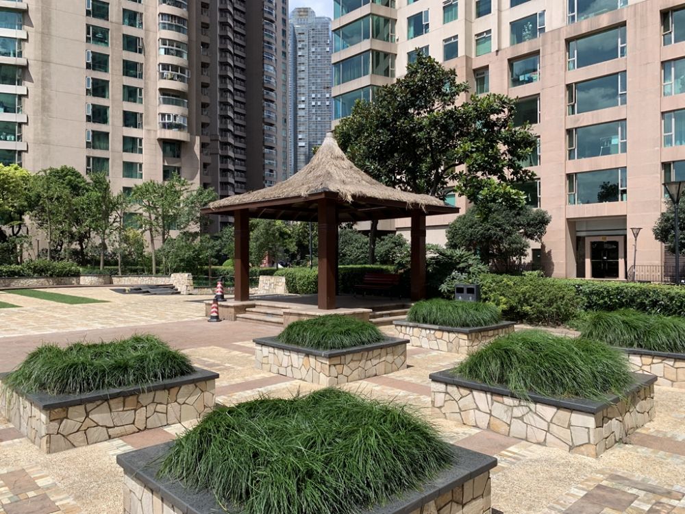 上海市浦东新区世茂滨江花园5栋48F及车库 