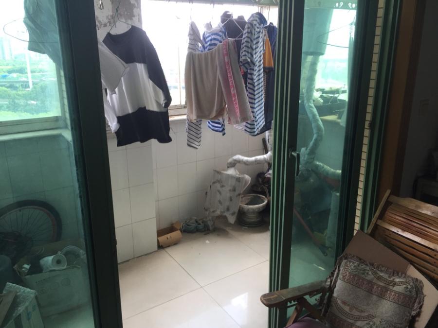 上海市闵行区新梅广场6栋12F 