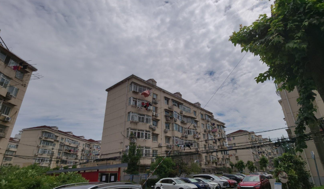 上海市浦东新区金杨新村二街坊30栋4F 