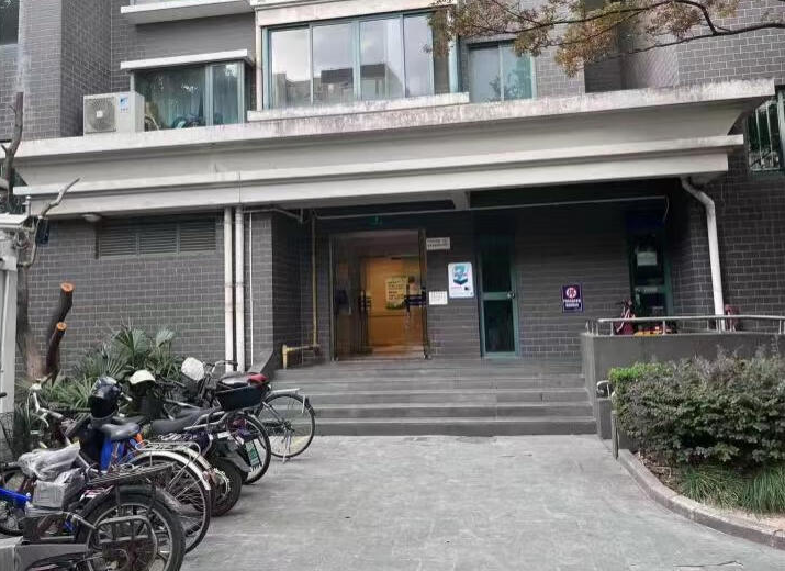 上海市长宁区申亚新华府4栋13F 