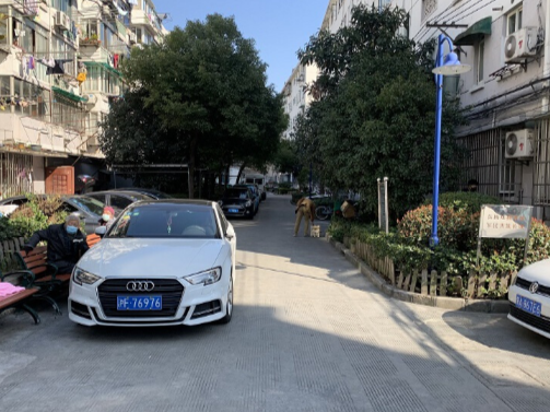 上海市长宁区新泾二村19栋4F 