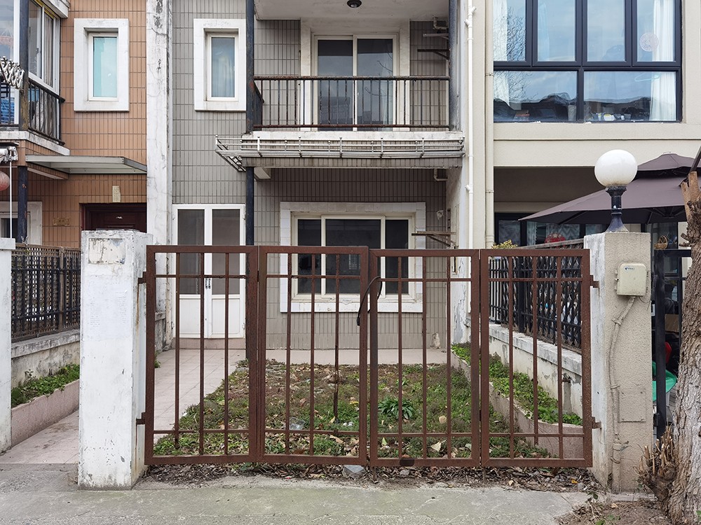 上海市宝山区锦秋花园335栋全幢 