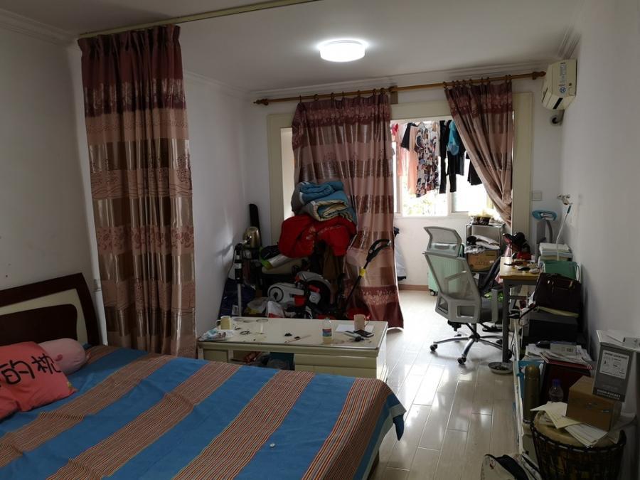 上海市闵行区新家园西湖苑51栋3F 