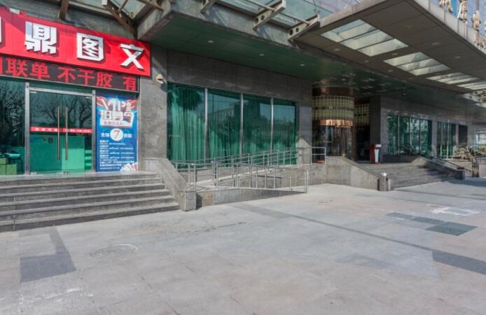 上海市虹口区飘鹰世纪大厦578栋19F 