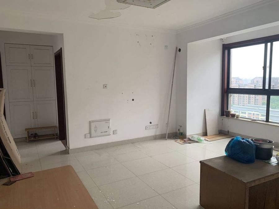 上海市松江区桂花锦苑8栋15F 