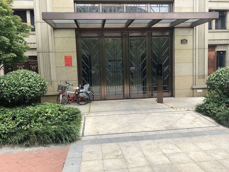 上海市宝山区铂珏公馆15栋1F 