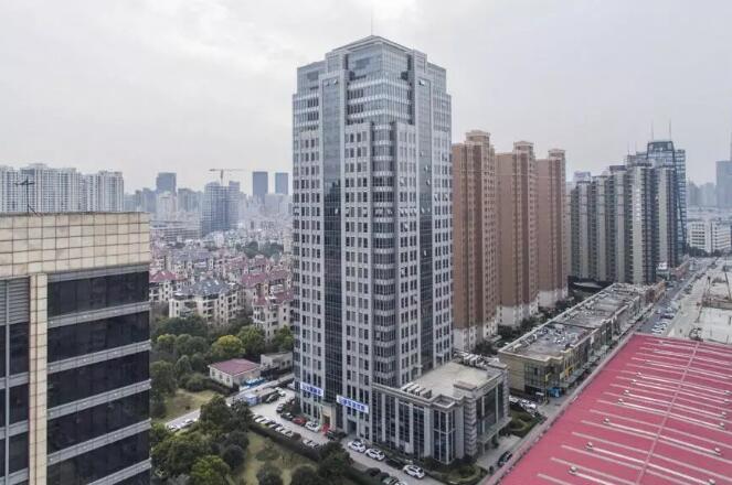 上海市浦东新区巨洋大厦1200栋4F及2个车位 