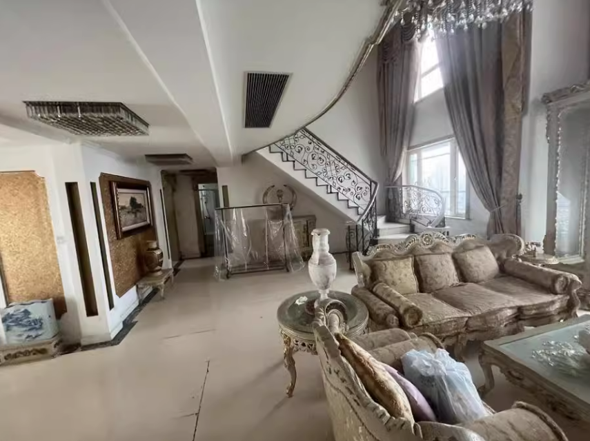 上海市浦东新区滨江茗园10栋27F 