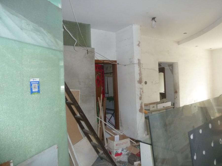 上海市闵行区成亿家园沿街商铺233栋底层 