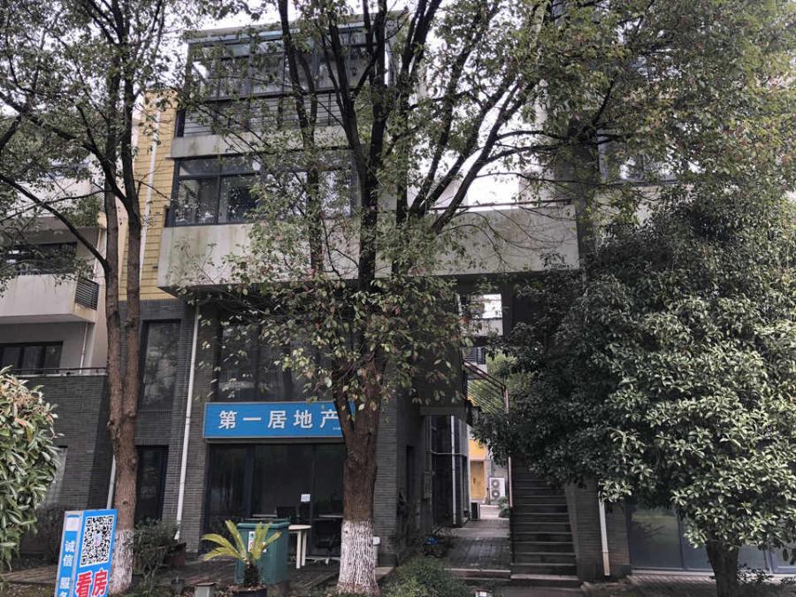 上海市青浦区东方庭院19栋3F 