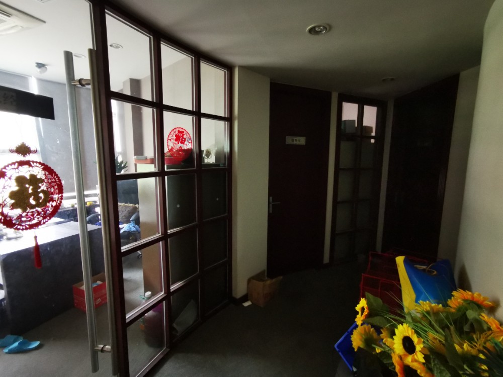 上海市浦东新区金领国际川沙路1668弄100栋 