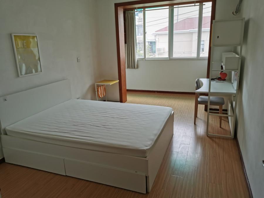 上海市长宁区大孚小区1栋4F 