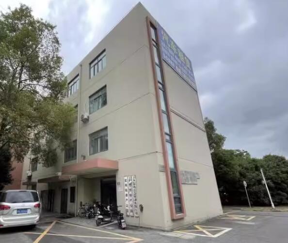 上海市浦东新区芦潮港路1698号1698栋1-5F 