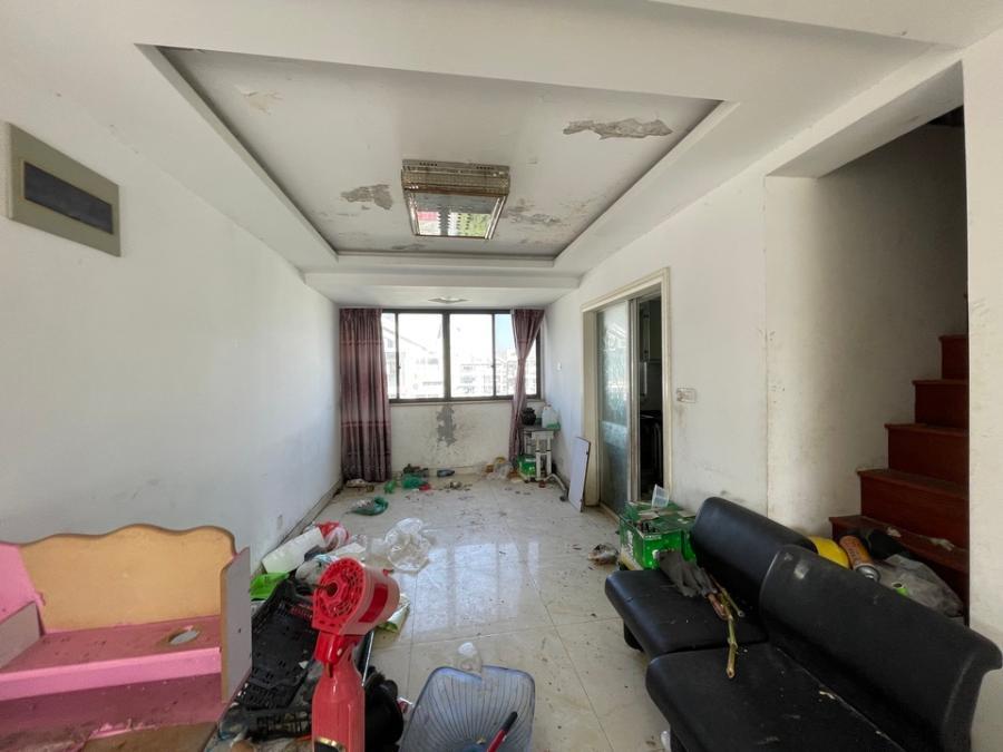 上海市金山区卫康花苑7栋6F 