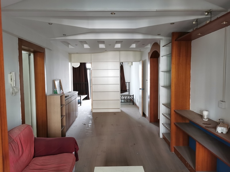 上海市长宁区雍景园4栋6F 