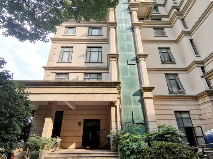 上海市静安区三鑫花苑1栋9F 