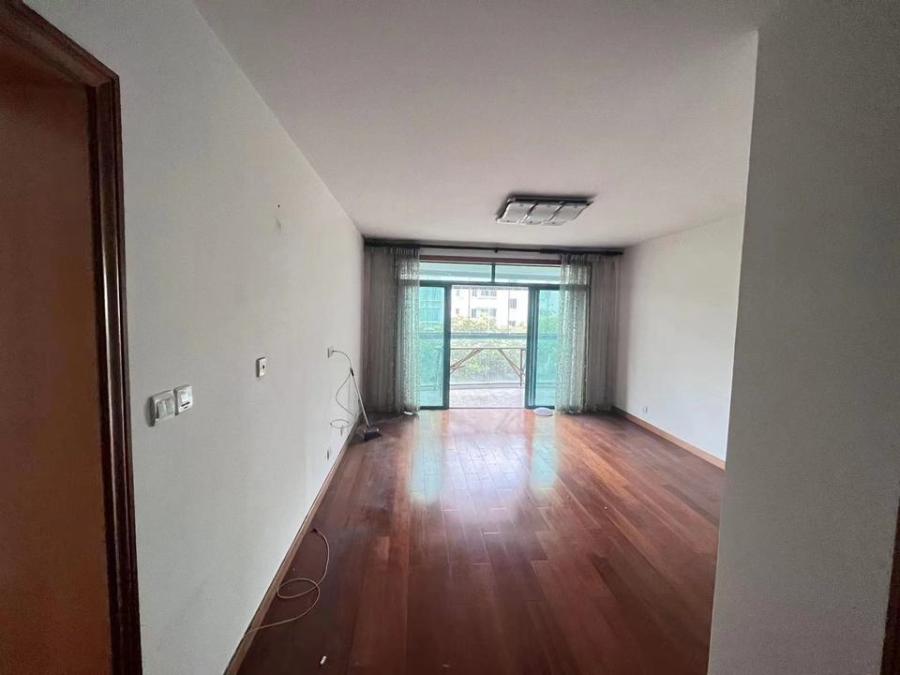 上海市闵行区虹田苑13栋4F 