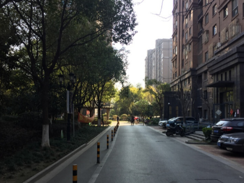 上海市宝山区琉樽尚品40栋3F 