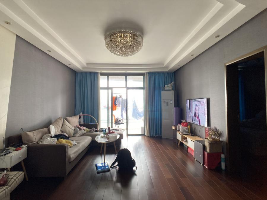 上海市浦东新区滨江茗园5栋8F 