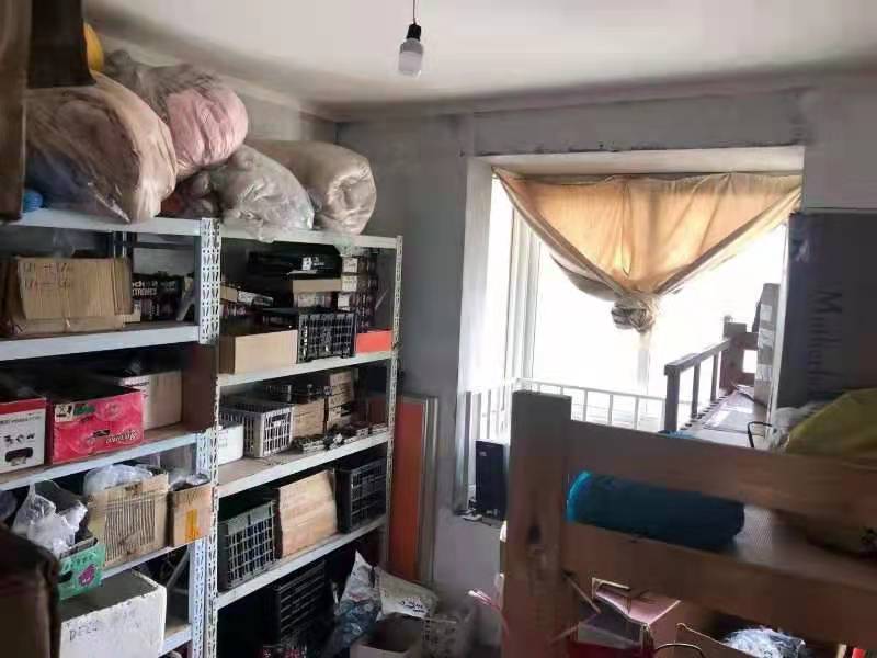 上海市嘉定区润渡佳苑55栋3F 