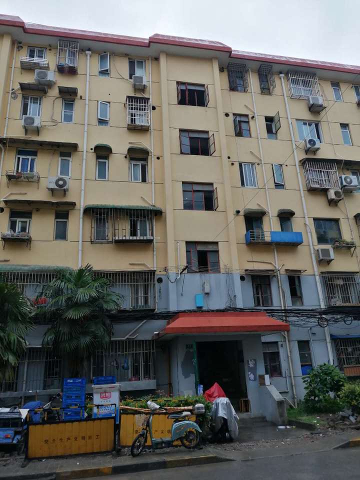 上海市宝山区淞南七村72栋6F 