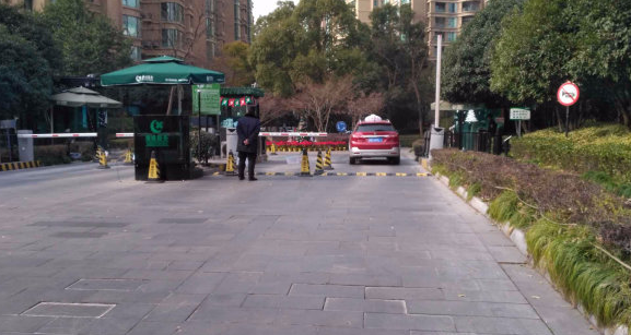 上海市浦东新区上海绿城29栋25F及地下车位 