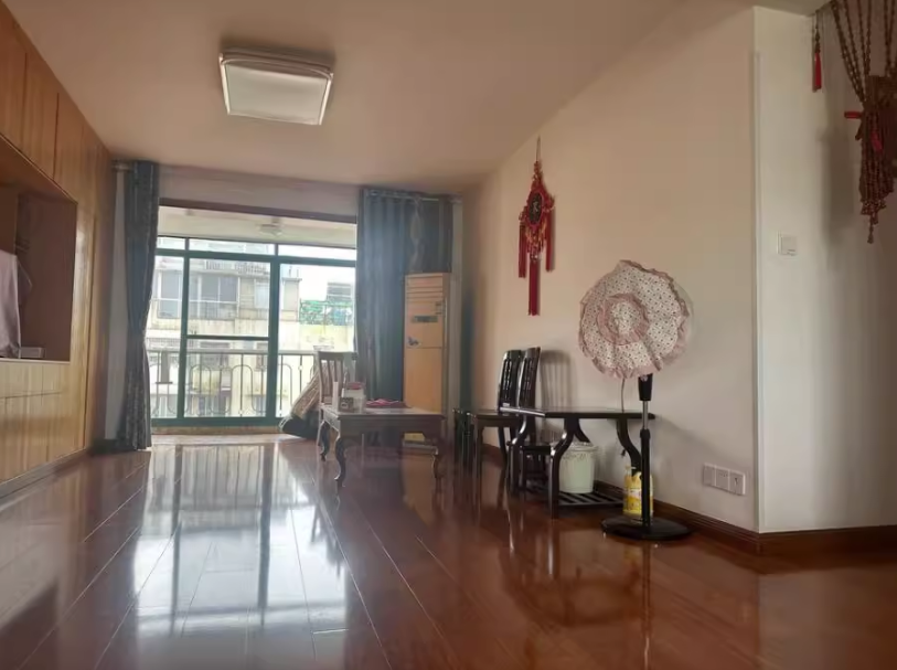 上海市宝山区上大阳光乾清园71栋6F 