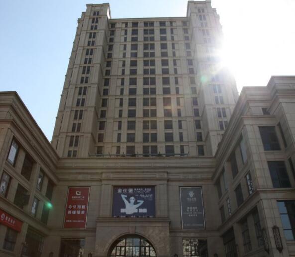 上海市奉贤区中心公馆8栋8F 