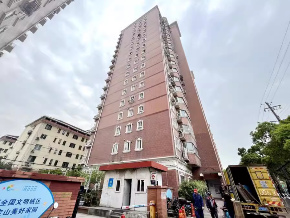 上海市宝山区高境一村200栋3F 