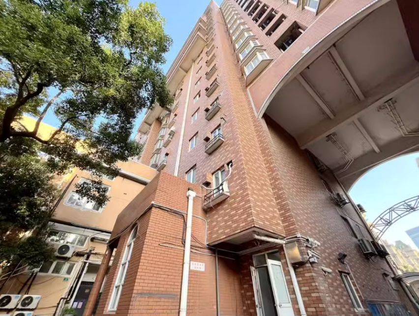 上海市宝山区璟都新园2栋2F 