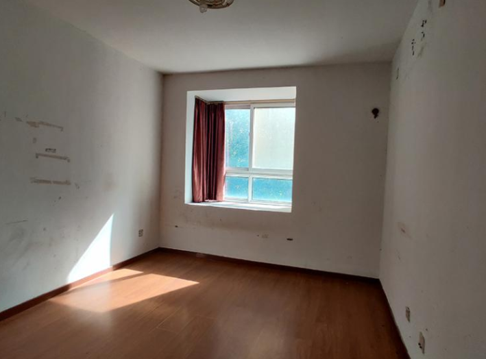 上海市闵行区爱博六村26栋2F 