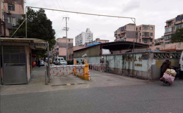 上海市宝山区月浦三村36栋3F 