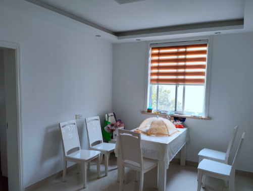 上海市奉贤区江海新村218栋5F 