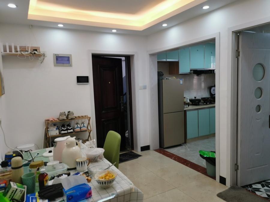 上海市浦东新区佳虹小区9栋2F 