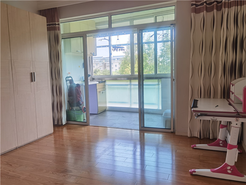 上海市宝山区东方丽都55栋4F 