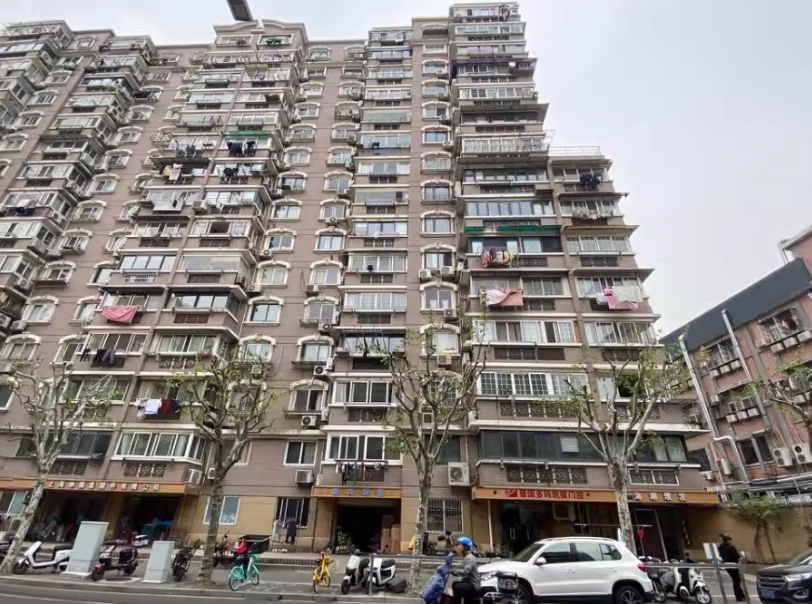 上海市静安区申地苑16栋2F 