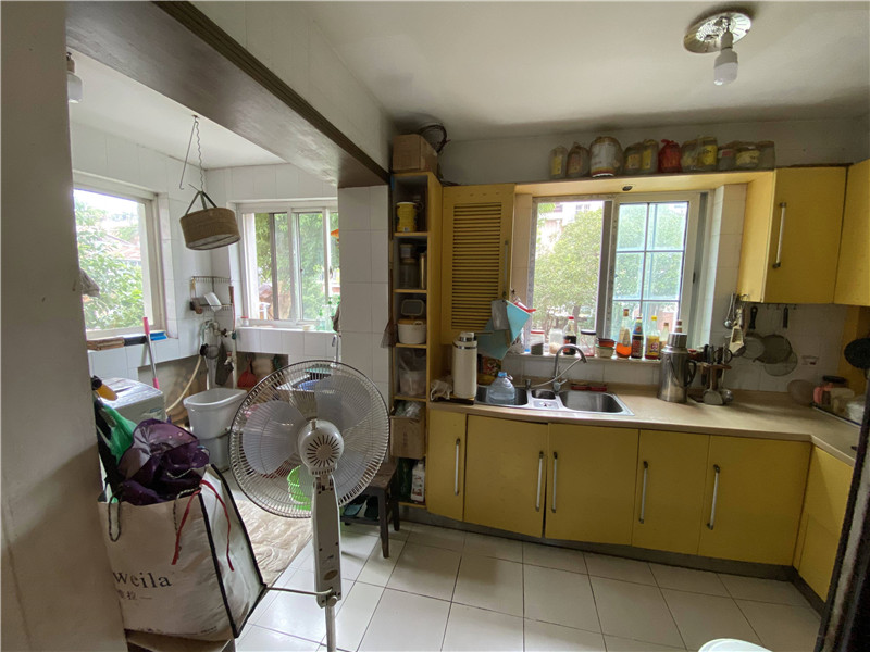 上海市松江区九亭明珠苑九亭镇22栋 