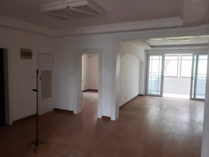 上海市金山区西林街146号小区146栋6F 