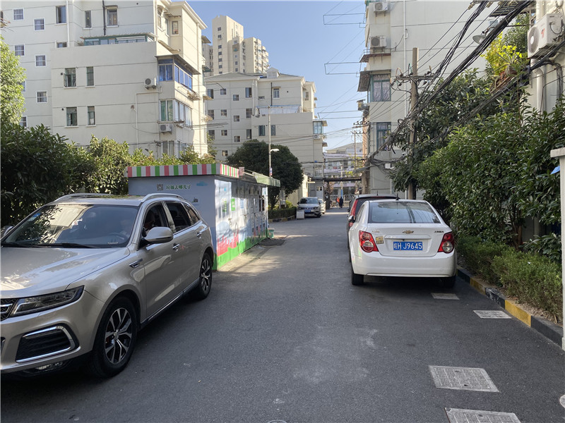 上海市静安区80弄小区12栋2F 