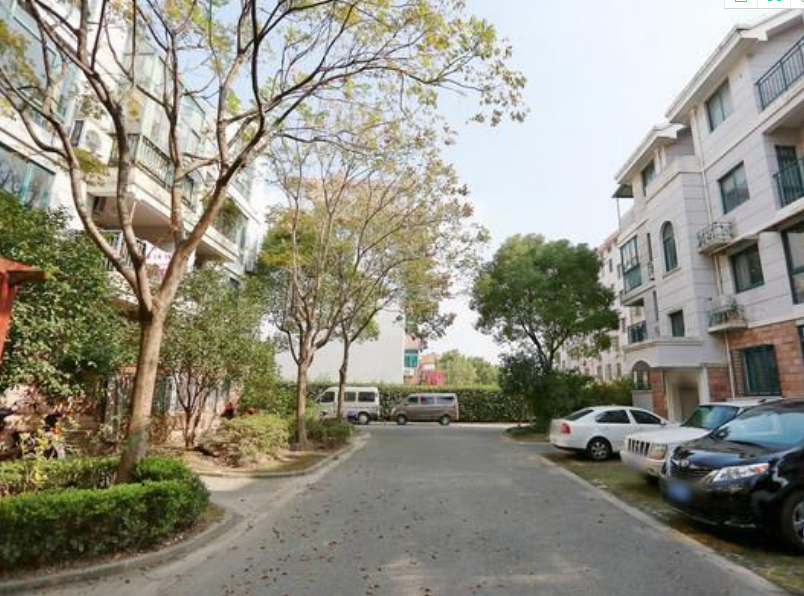 上海市松江区明月清泉新苑38栋1F 