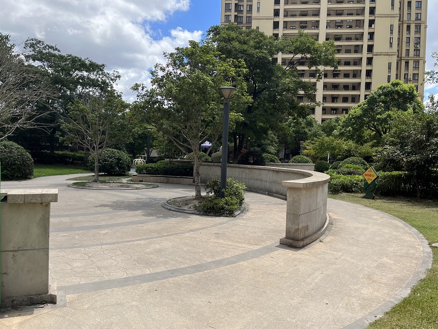 上海市宝山区宝华北岸郡庭18栋7F 