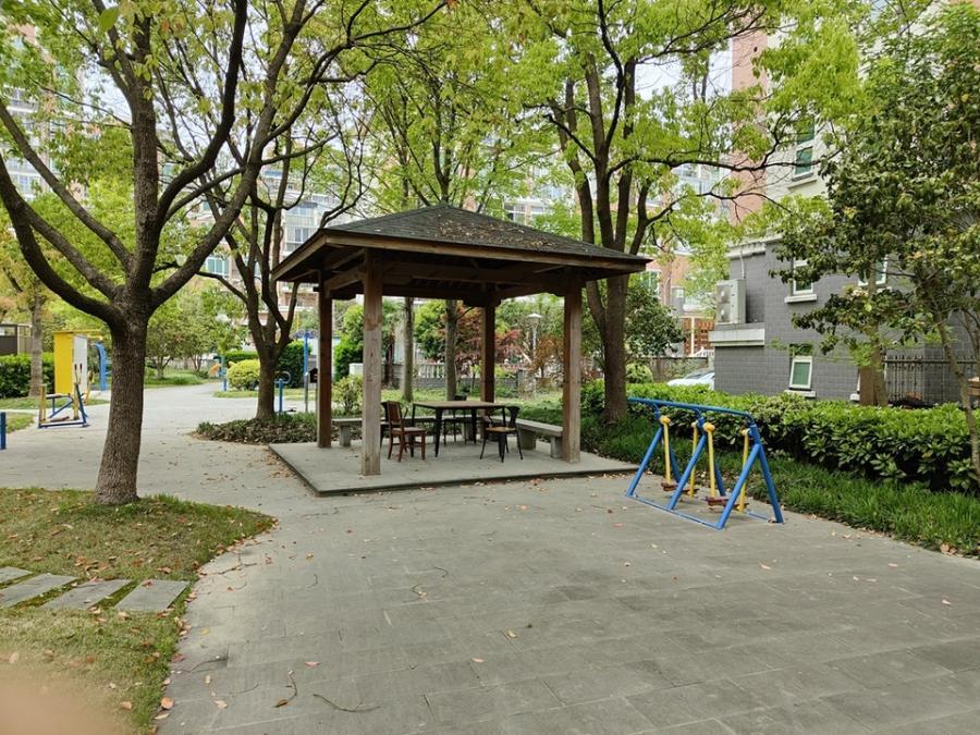 上海市奉贤区景怡佳苑96栋13F 