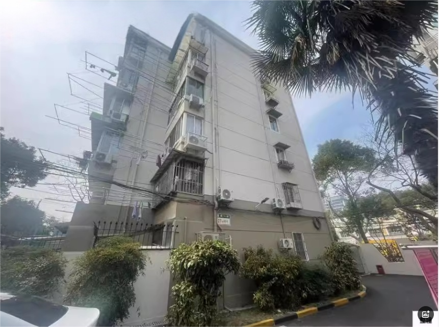 上海市徐汇区园南一村60栋5F 