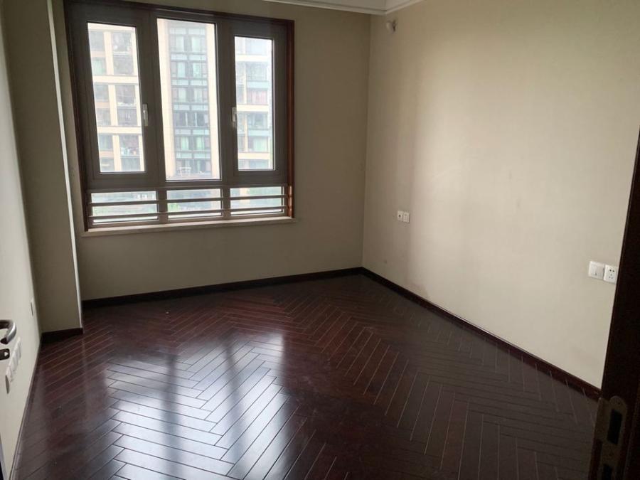 上海市杨浦区建发江湾萃3栋5F 