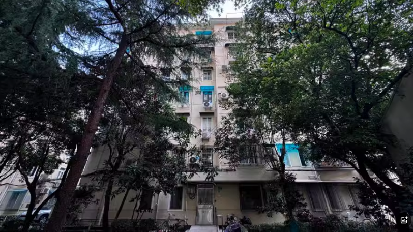 上海市黄浦区北蒙三小区41栋4F 