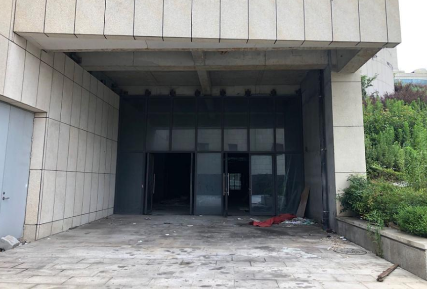 上海市嘉定区新明六一广场浏翔公路702栋1F 