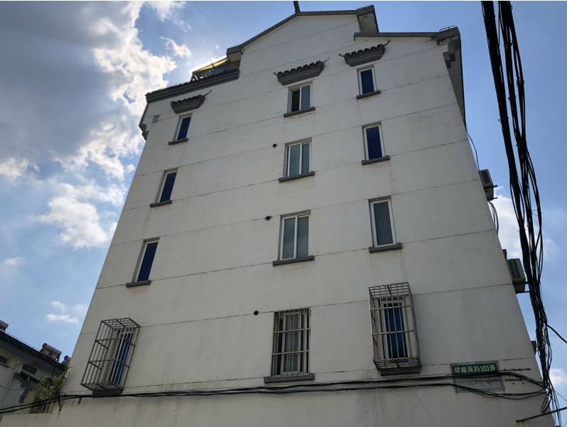 上海市青浦区淀湖山庄42栋4F 