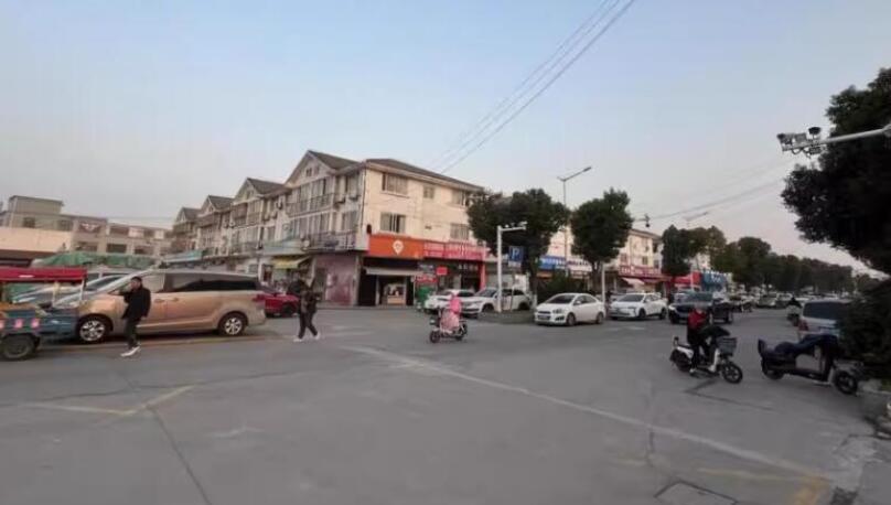 上海市嘉定区上海五金城122栋1F、2F、3F 