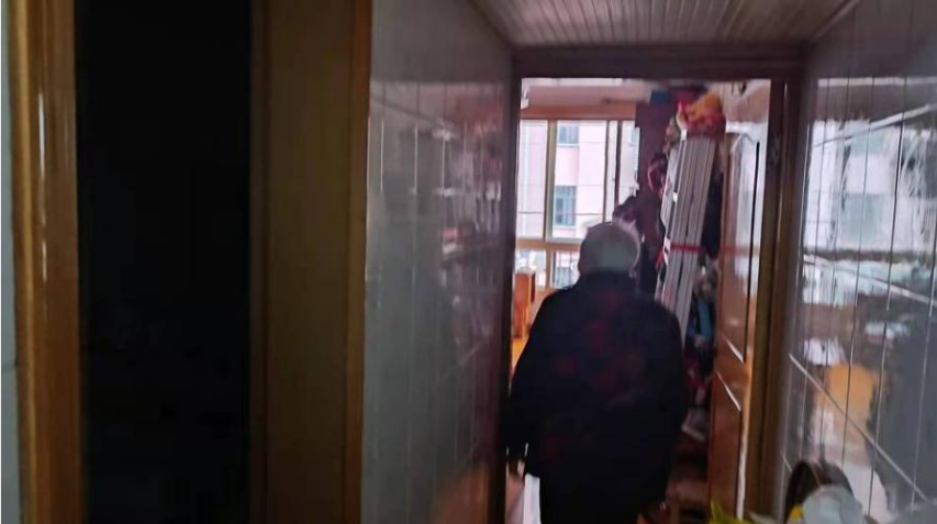 上海市闵行区虹井小区7栋3F 